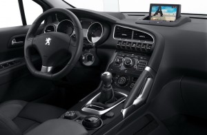 nuovi suv 2015 peugeot-3008-crossover-interior1