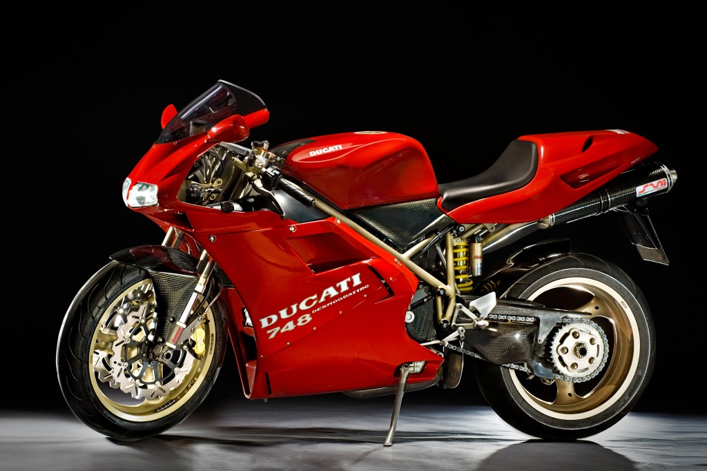 Ducati-748