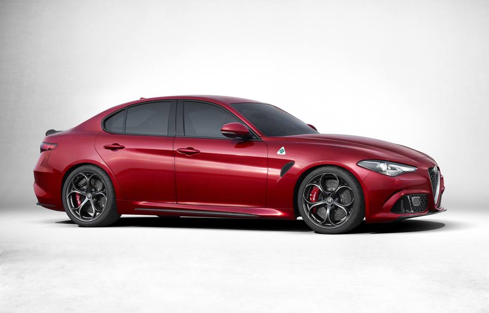 8-alfa-giulia-quadrifoglio