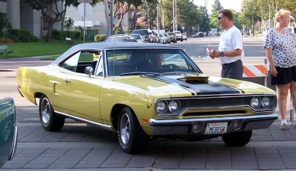 plymouth roadrunner 70