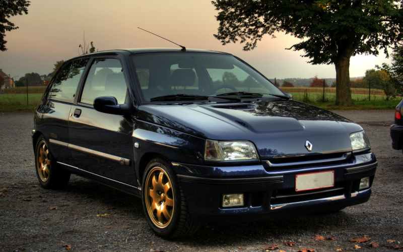 le-auto-piu-belle-degli-anni-90-clio-williams