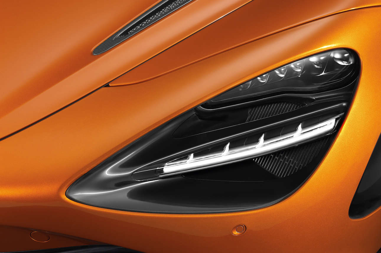 ©McLarenAutomotive www.mclarenautomotive.com www.media.mclarenautomotive.com www.facebook.com/mclarenautomotive