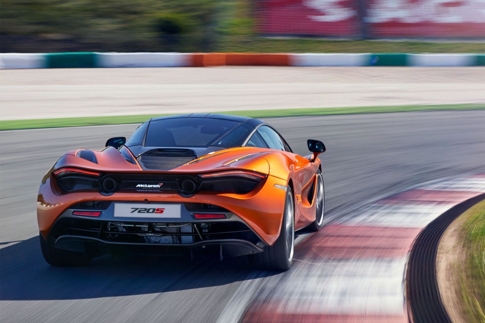 Salone-di-Ginevra-2017-mclaren-720s-7