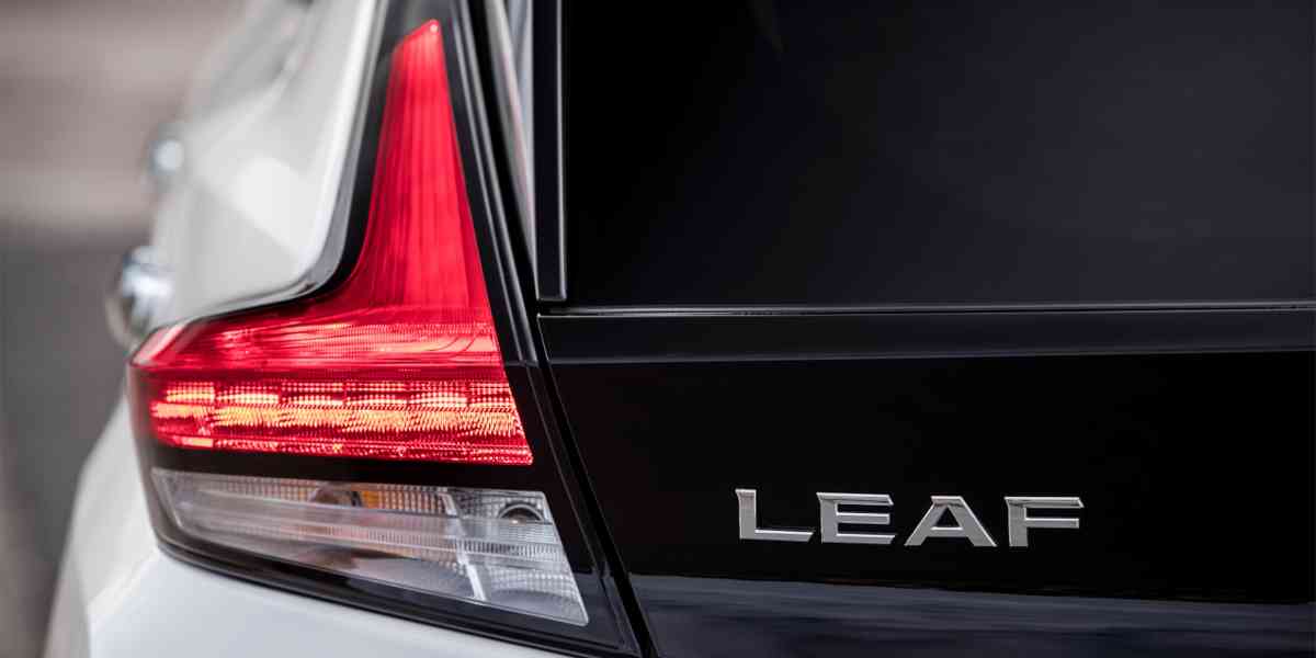 nuova Nissan LEAF foto gallery